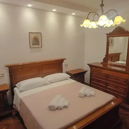 Casa Fergi アパート Amandola
