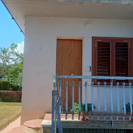 Casa Fergi アパート *